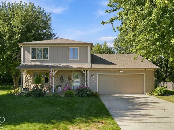 592 Echo Bend Blvd, Greenwood, IN 46142