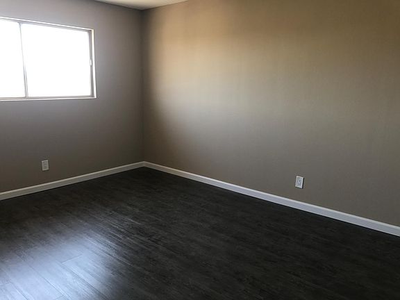 3rd image of 4812 Del Amo Blvd APT 4