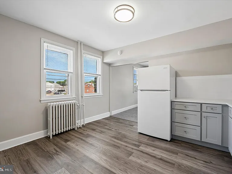 301 N Governor Printz Blvd #B — Photo 9