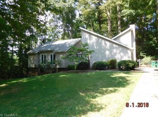 3051 Upland Pl, Clemmons, NC 27012