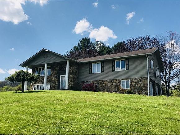 1st image of 300 Leona St