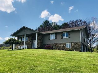 300 Leona St, Pennington Gap, VA 24277