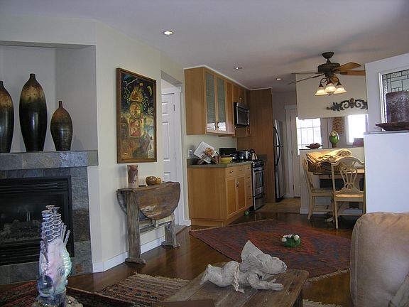 2nd image of 4454 Maryland St