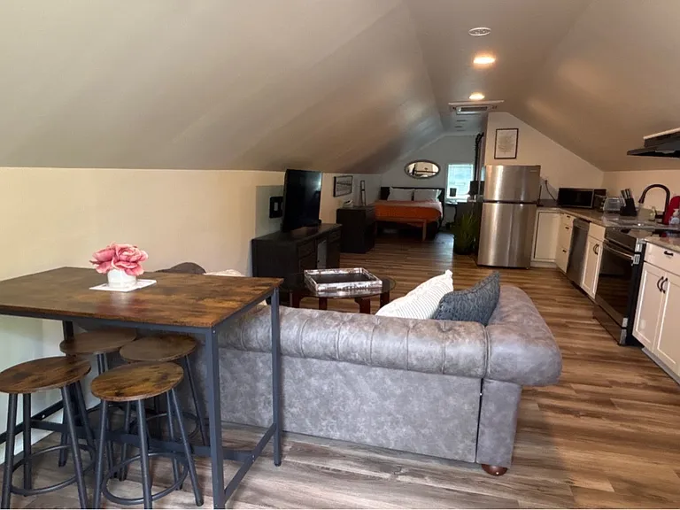 2511 McNeill Cir #2 — Photo 5