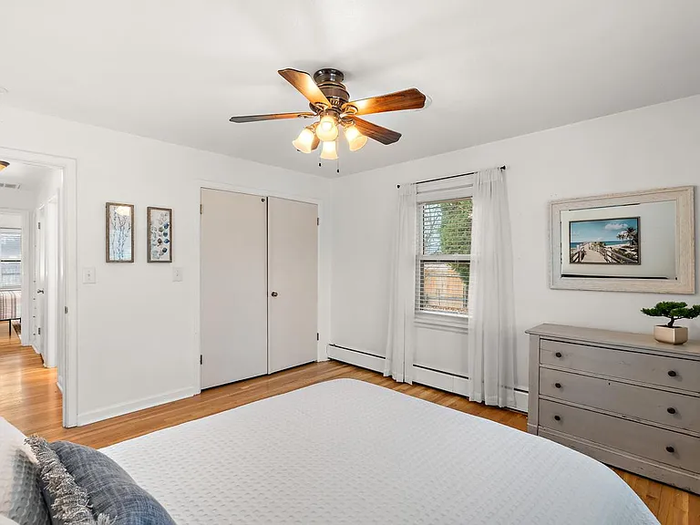 92 N Yale St — Photo 13