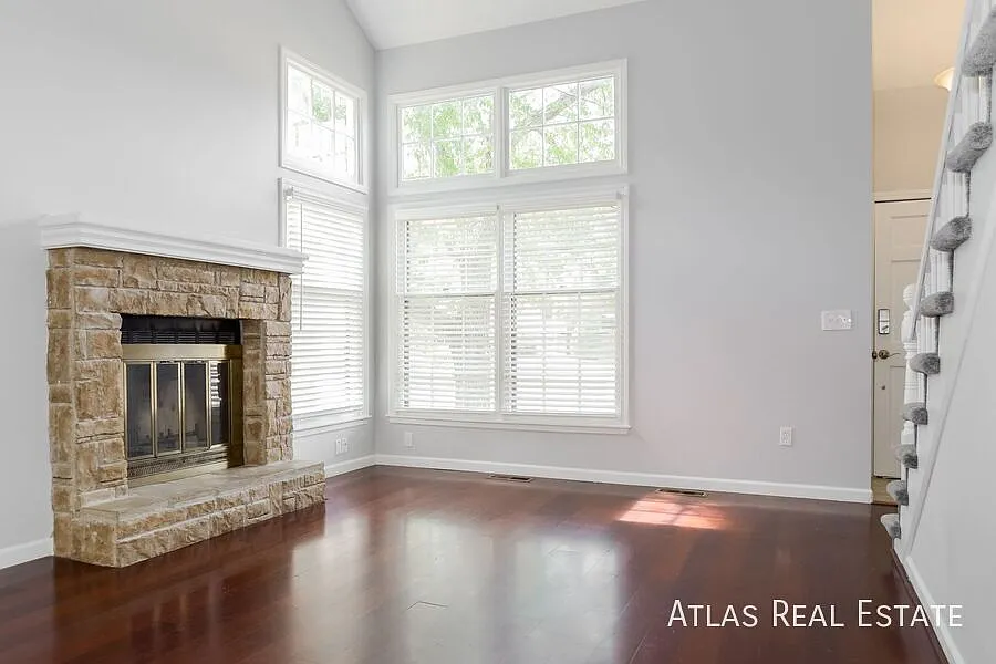 Building Photo - 11581 Caenen St