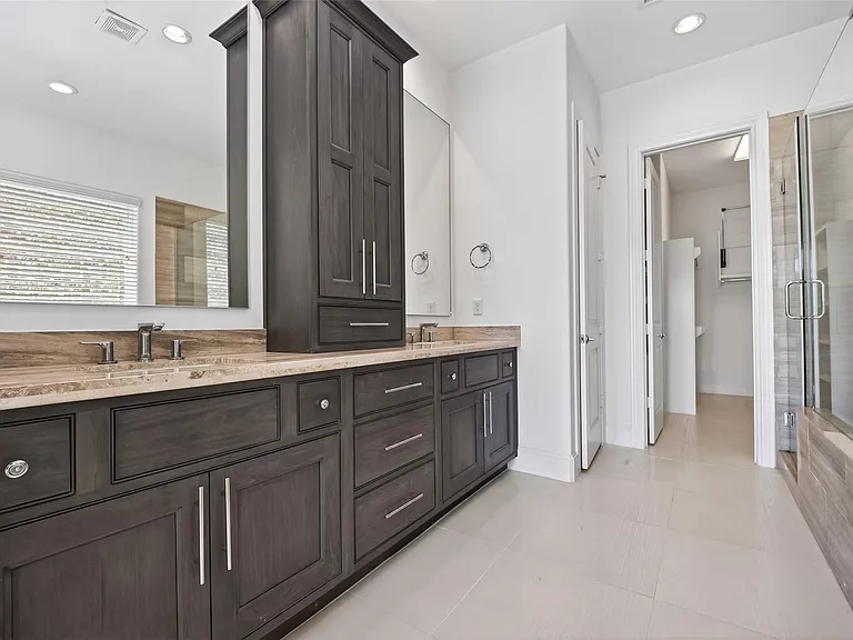 2713 Kinsley Oaks Dr — Photo 23