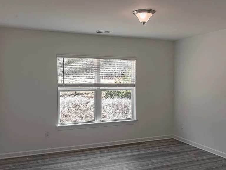 3348 Pepperpike Ct — Photo 31
