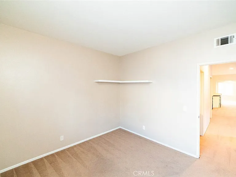 27 Larkmead — Photo 22