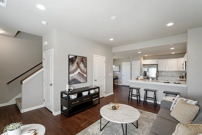 2228 Hazeltine Pl — Photo 5