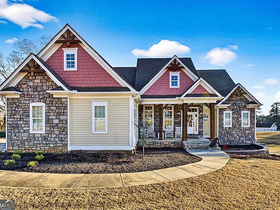 3rd image of 110 Riverbend Dr