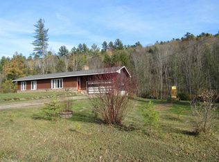 812 Brown Farm Rd, Lyndonville, VT 05851