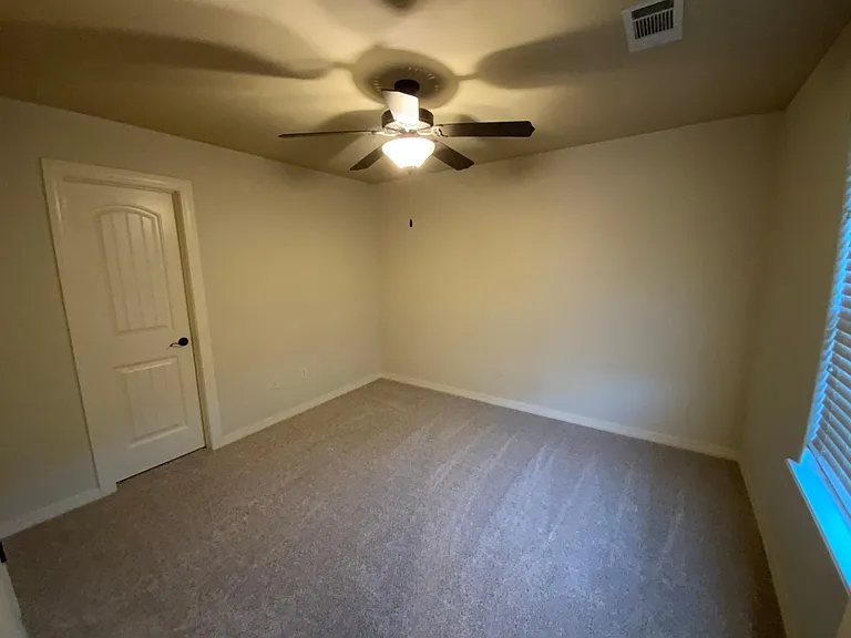 2639 N Arroyo Ave — Photo 15