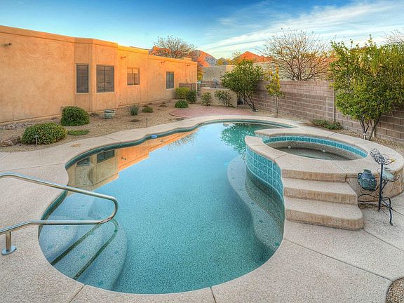 2nd image of 11907 N Monterra Vista Dr