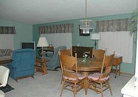 3rd image of 2411 Lakeside Dr