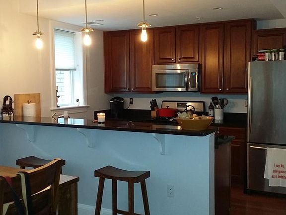 Open kitchen floor plan