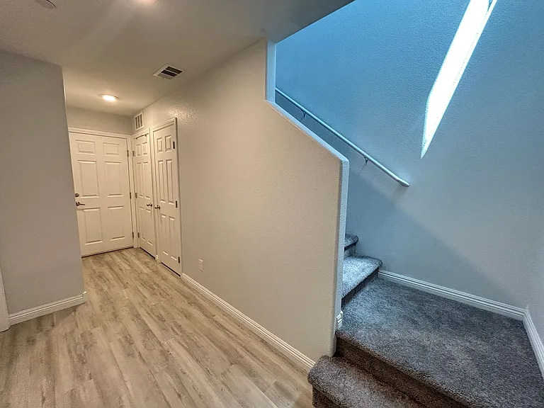 4552 Dover Straight St — Photo 3