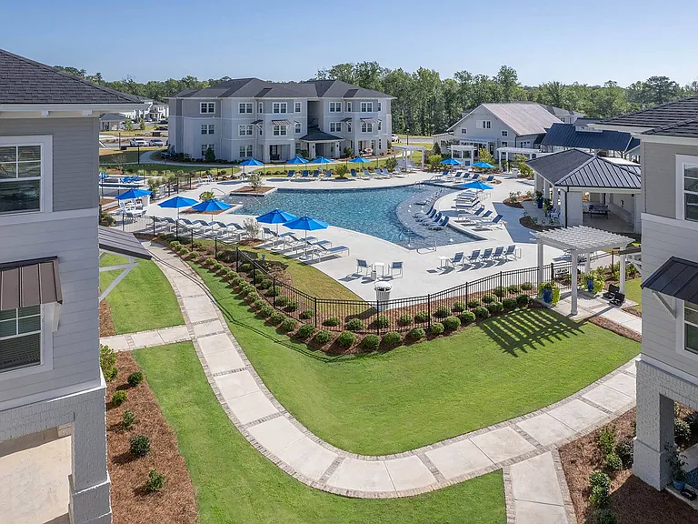 Greystone at Mulberry Grove — Photo 19