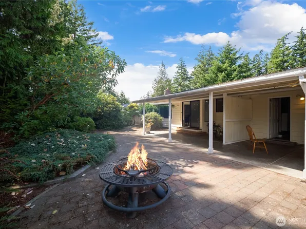 1781 NE 11th Avenue, Oak Harbor, WA 98277