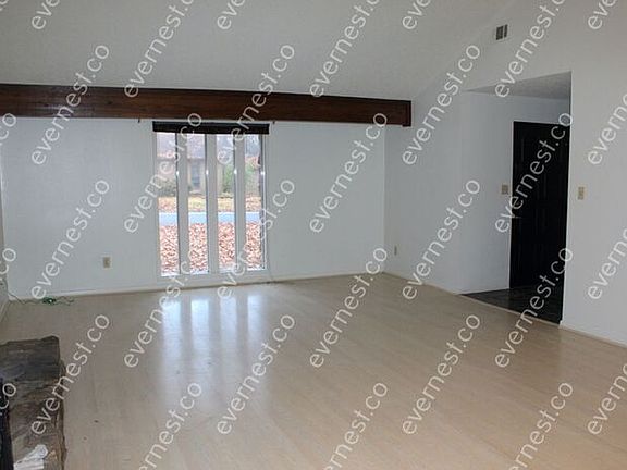 3rd image of 1119 Kings Mountain Dr