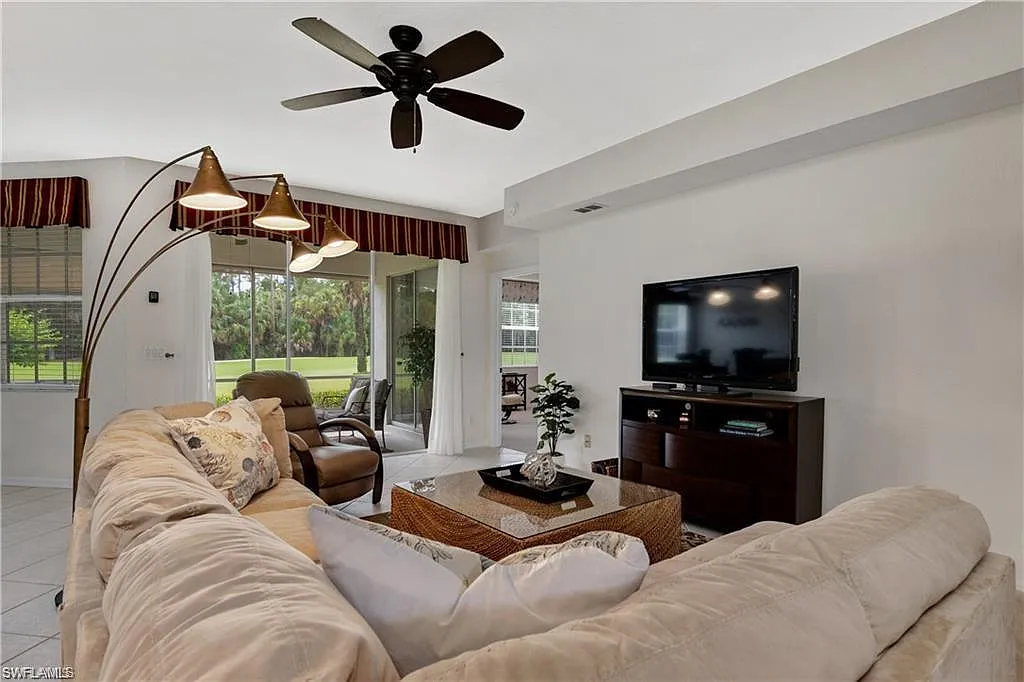 2 bed, 2.0 bath, 1800 sqft, $8,500 — Photo 4