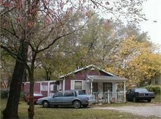 3449 S Oak Ave, Springfield, MO 65804