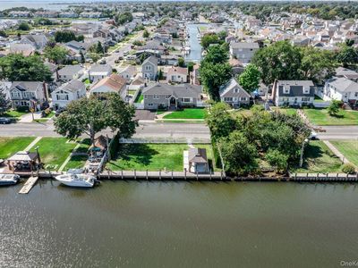 59 Western Concourse, Amity Harbor, NY, 11701