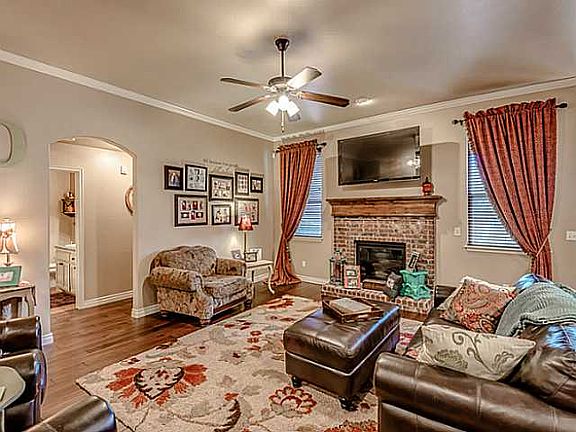 4th image of 5117 SW 126th Pl