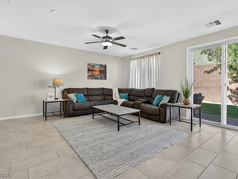 325 Breve Ct — Photo 9