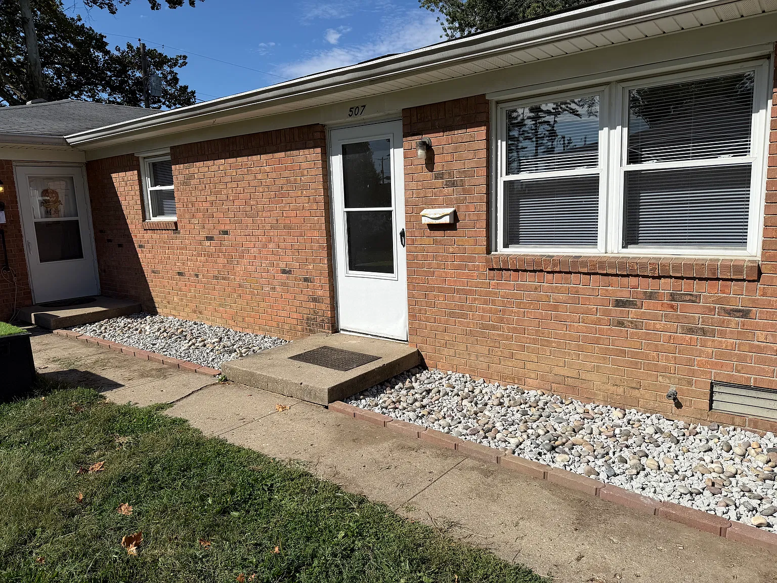 505 & 507 Linden Ln — Photo 1