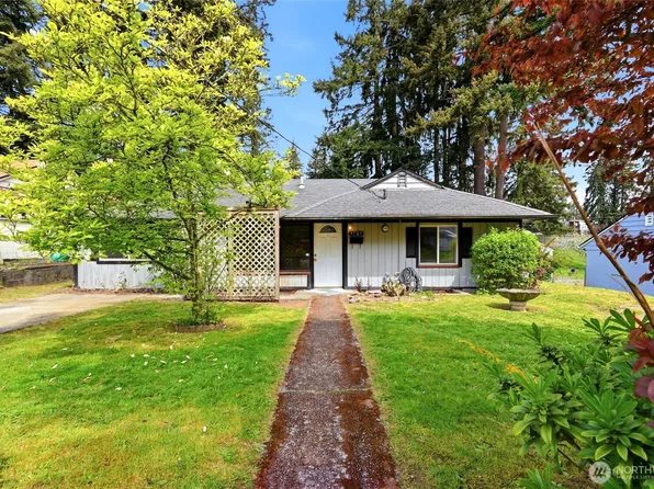 5705 238th Street SW, Mountlake Terrace, WA 98043