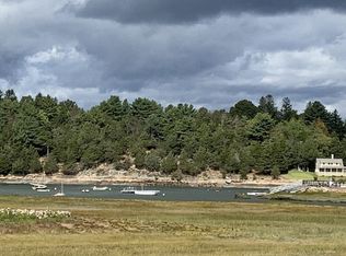 14 Robbins Island Rd, Essex, MA 01929