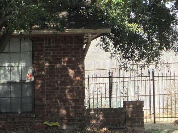 2nd image of 7305 Frances Ct