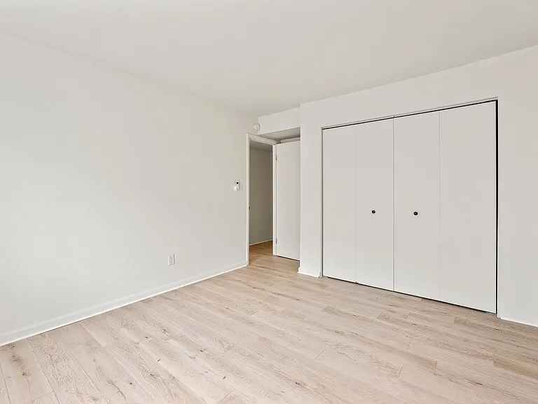 Fairfield Flats — Photo 19
