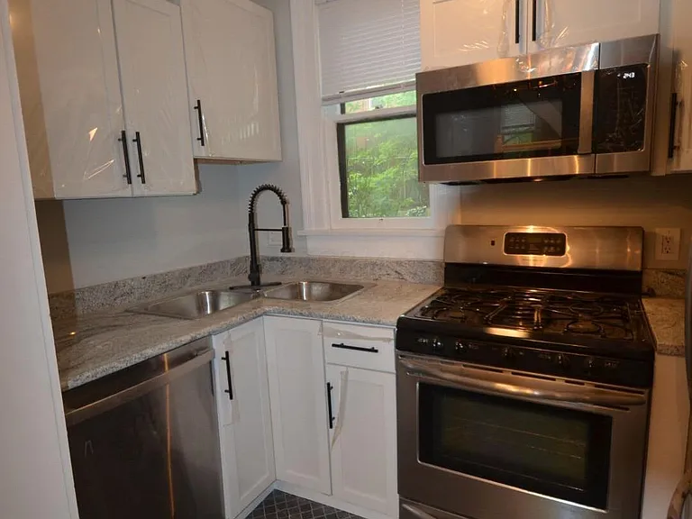 301 W 5th Ave #REAR — Photo 5