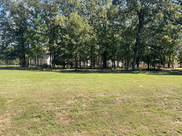 5105 Waters Edge Dr, Benton, LA 71006