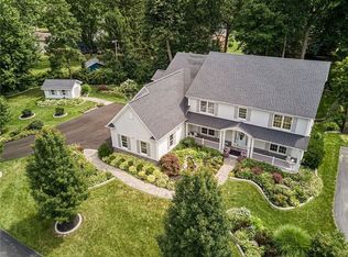 12 Beechbrook Ln, Rochester, NY 14625