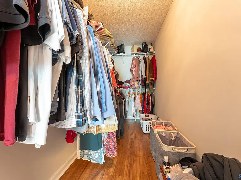 127 Sunset Blvd — Photo 20