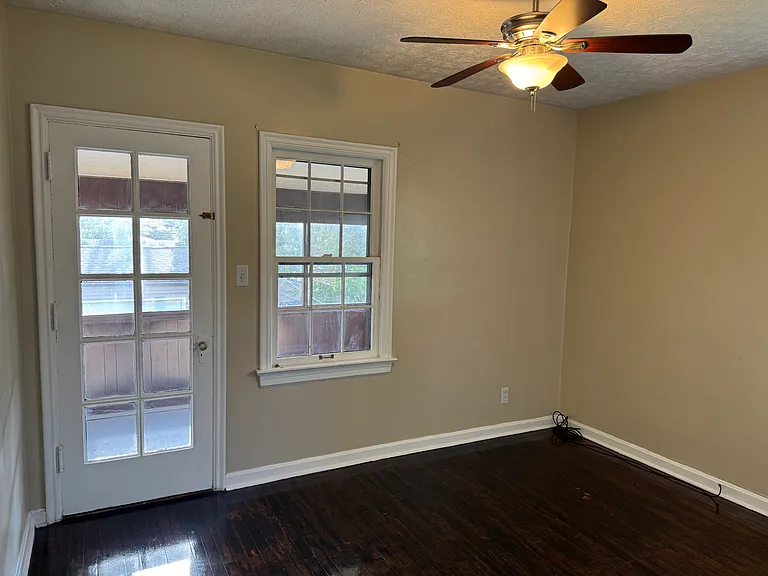 3682 Glencairn Rd #2 — Photo 7