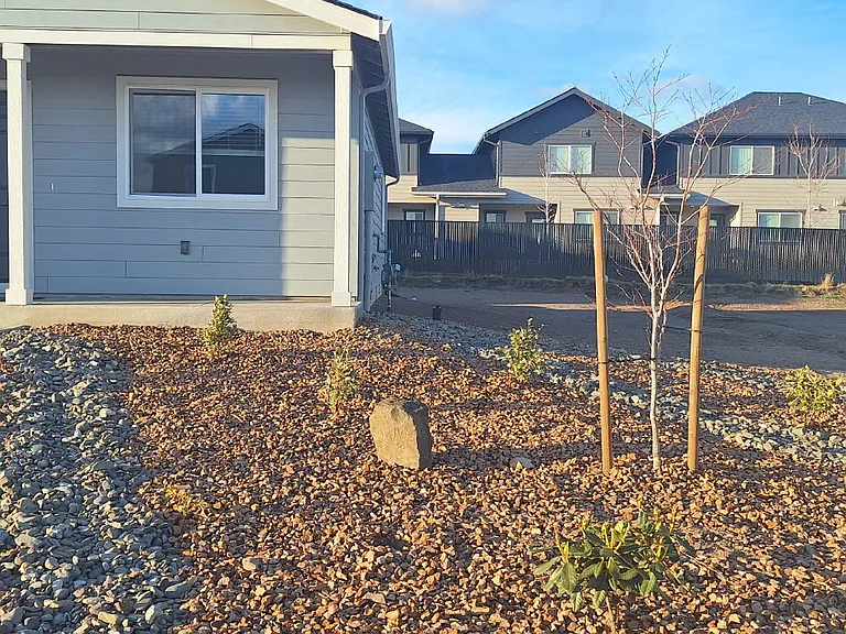 1349 NE Cobbleridge Loop — Photo 30