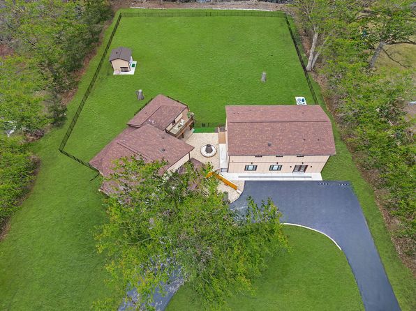 3220 Meyers Rd, Oak Brook, IL 60523