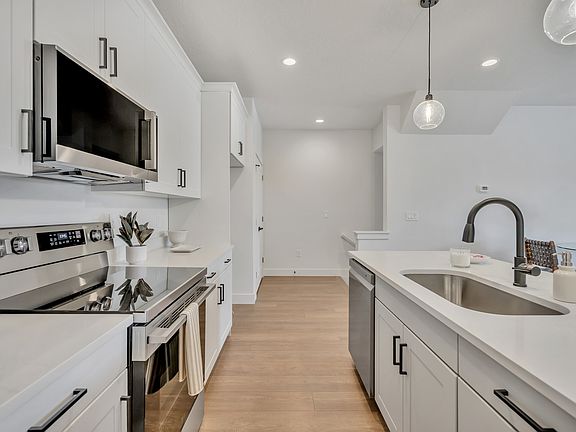 5th image of 330 E 7635 S