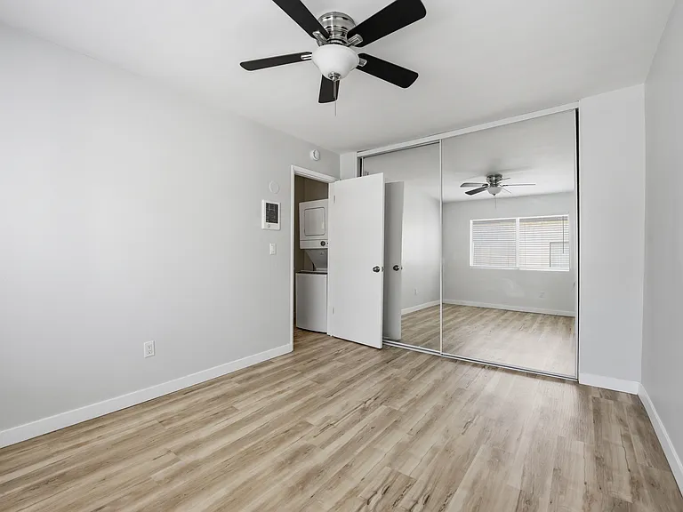 4559 Campus Ave #10 — Photo 9