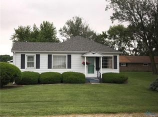 7951 Cedar Point Rd, Oregon, OH 43616