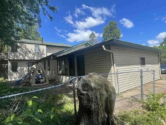5th image of 232 106th Ave NW