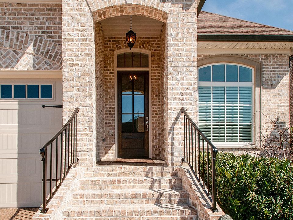 1st image of 1033 Jarman Ln