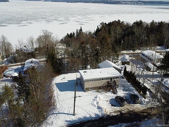 4th image of 90 Rideau St