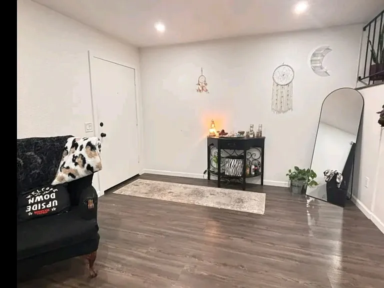 2709 Tropicana Dr — Photo 2
