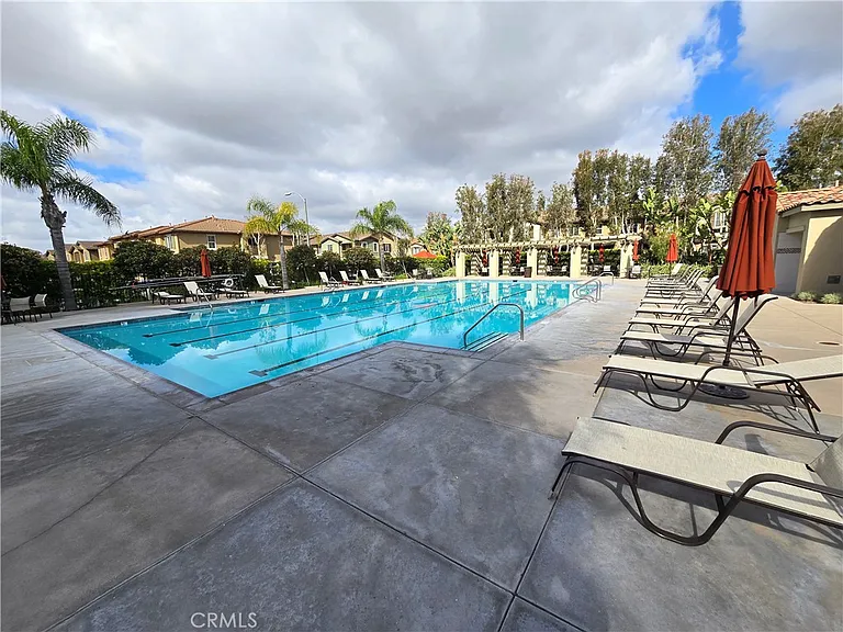 230 W Sparkleberry Ave — Photo 24