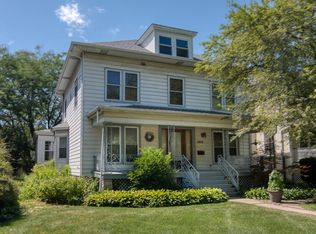 3832 N Keeler Ave, Chicago, IL 60641